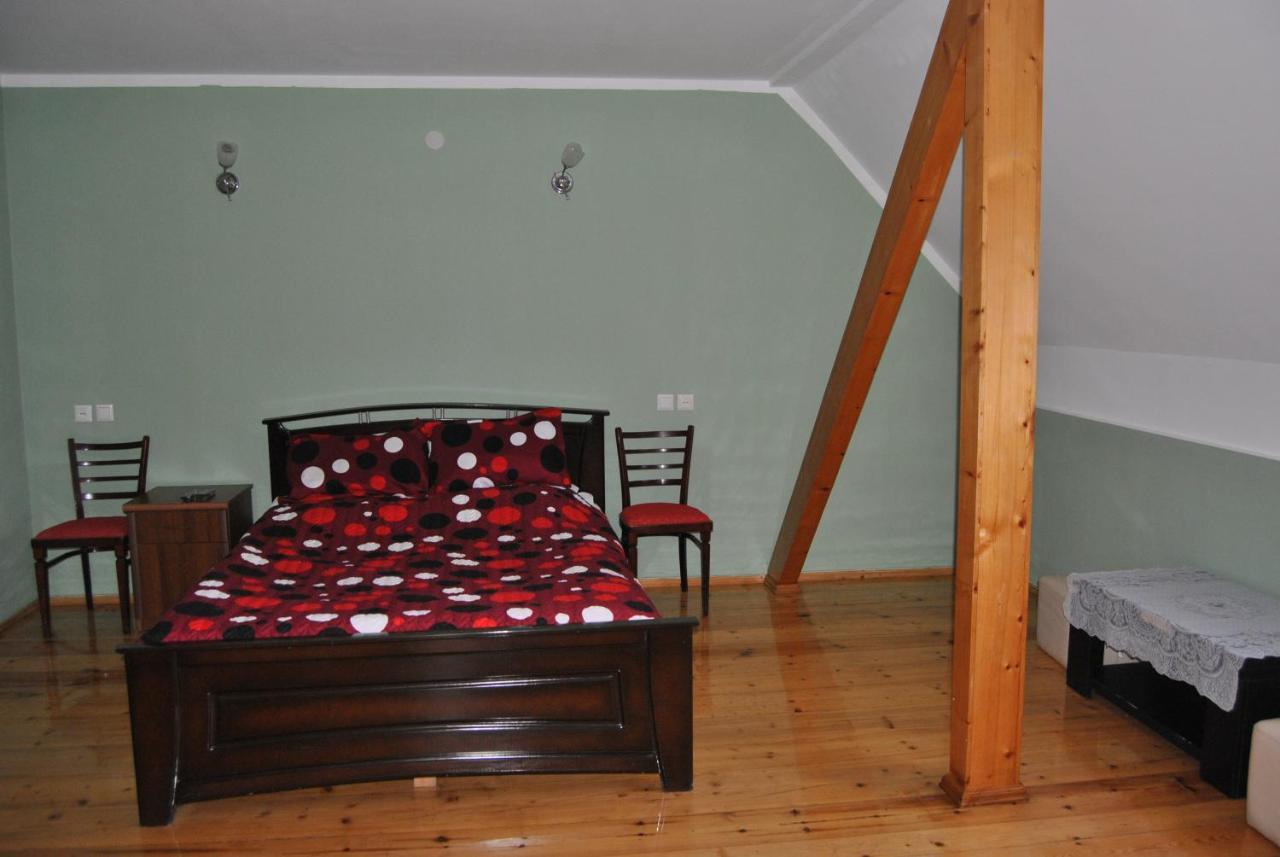 Galavnis Kari Hotel Sighnaghi Bagian luar foto