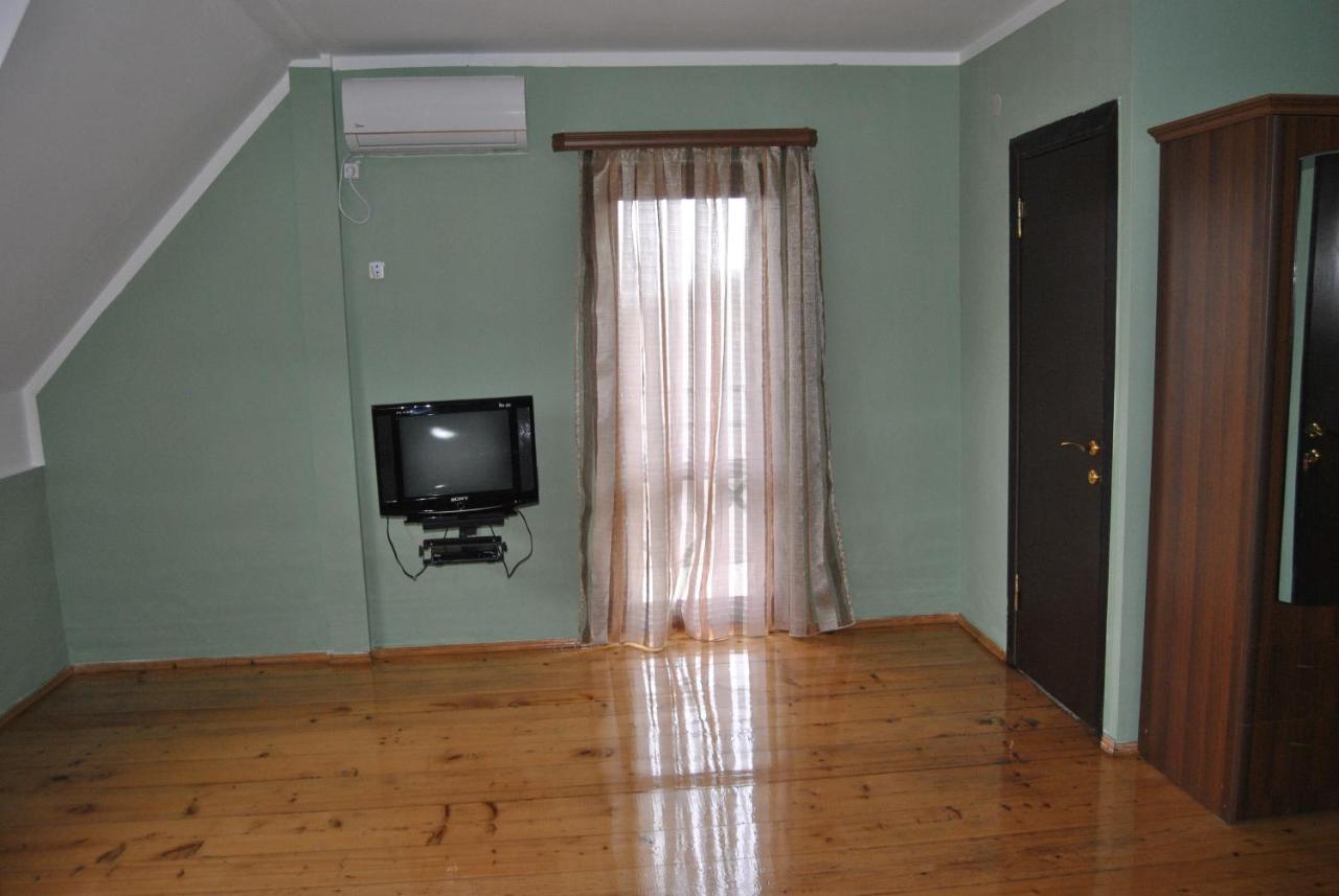 Galavnis Kari Hotel Sighnaghi Bagian luar foto