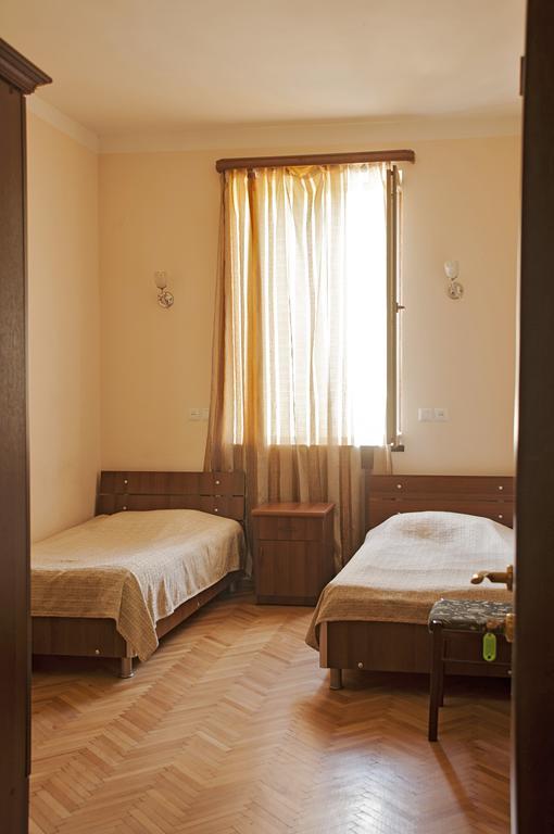 Galavnis Kari Hotel Sighnaghi Bagian luar foto