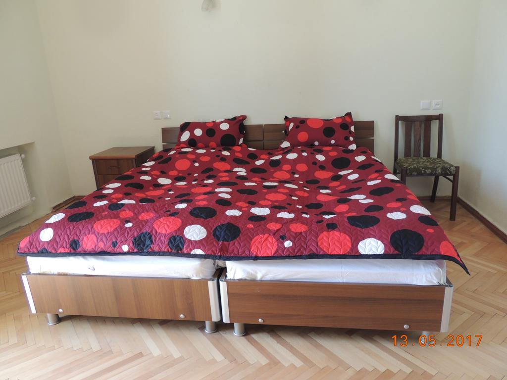 Galavnis Kari Hotel Sighnaghi Bagian luar foto