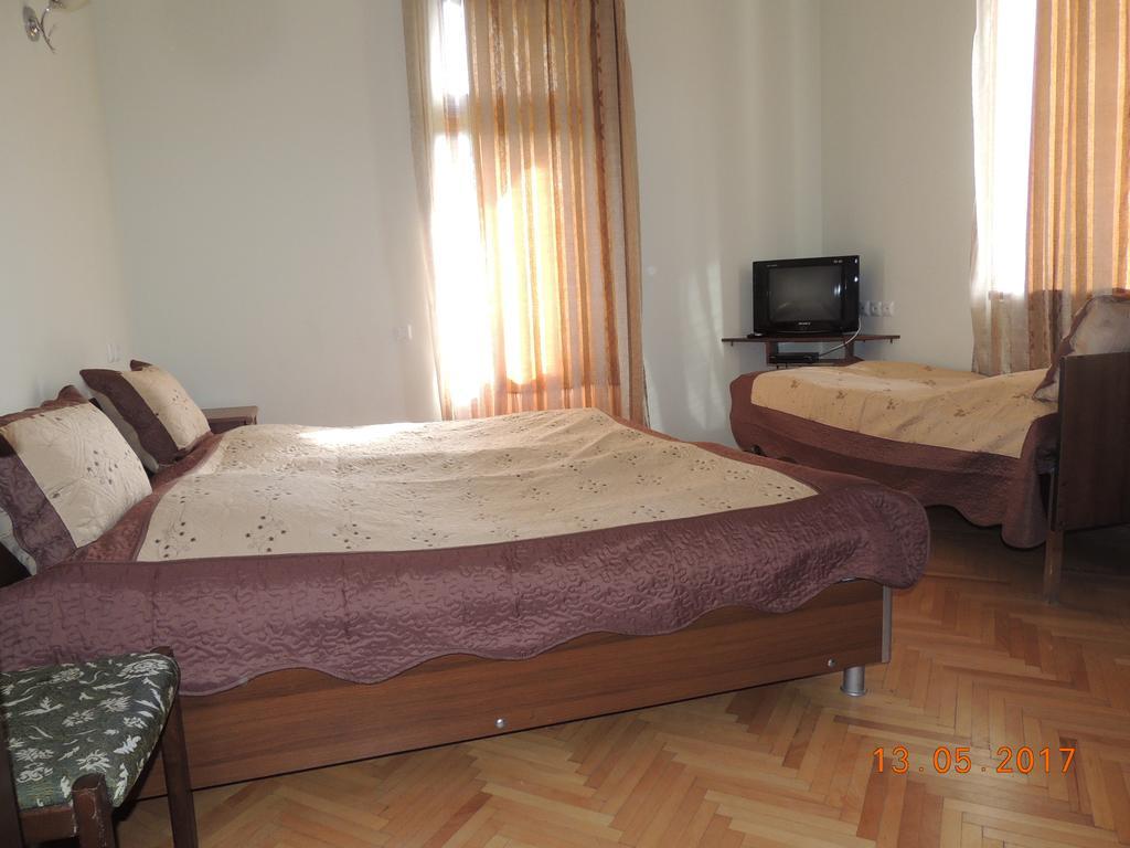 Galavnis Kari Hotel Sighnaghi Bagian luar foto