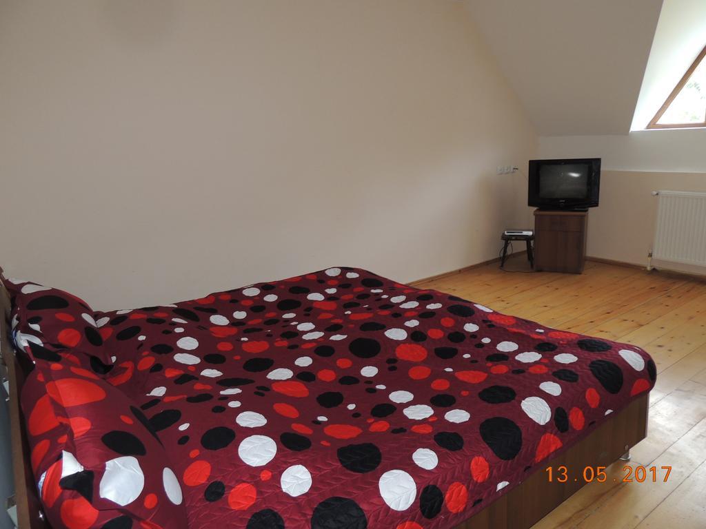 Galavnis Kari Hotel Sighnaghi Bagian luar foto